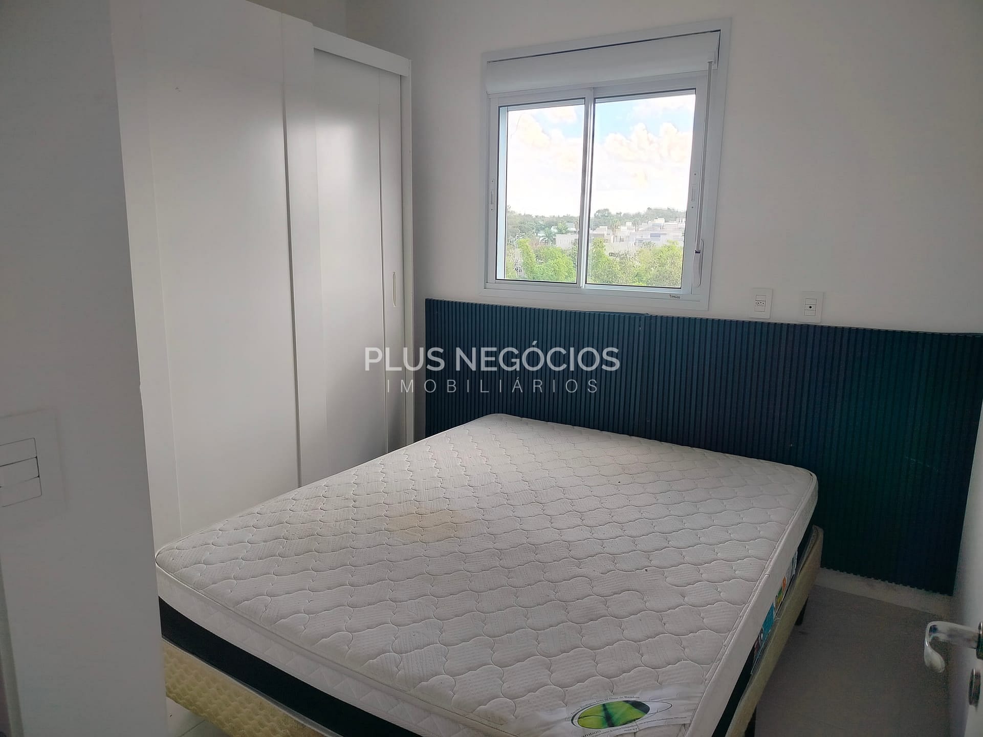 Apartamento à venda com 3 quartos, 73m² - Foto 9