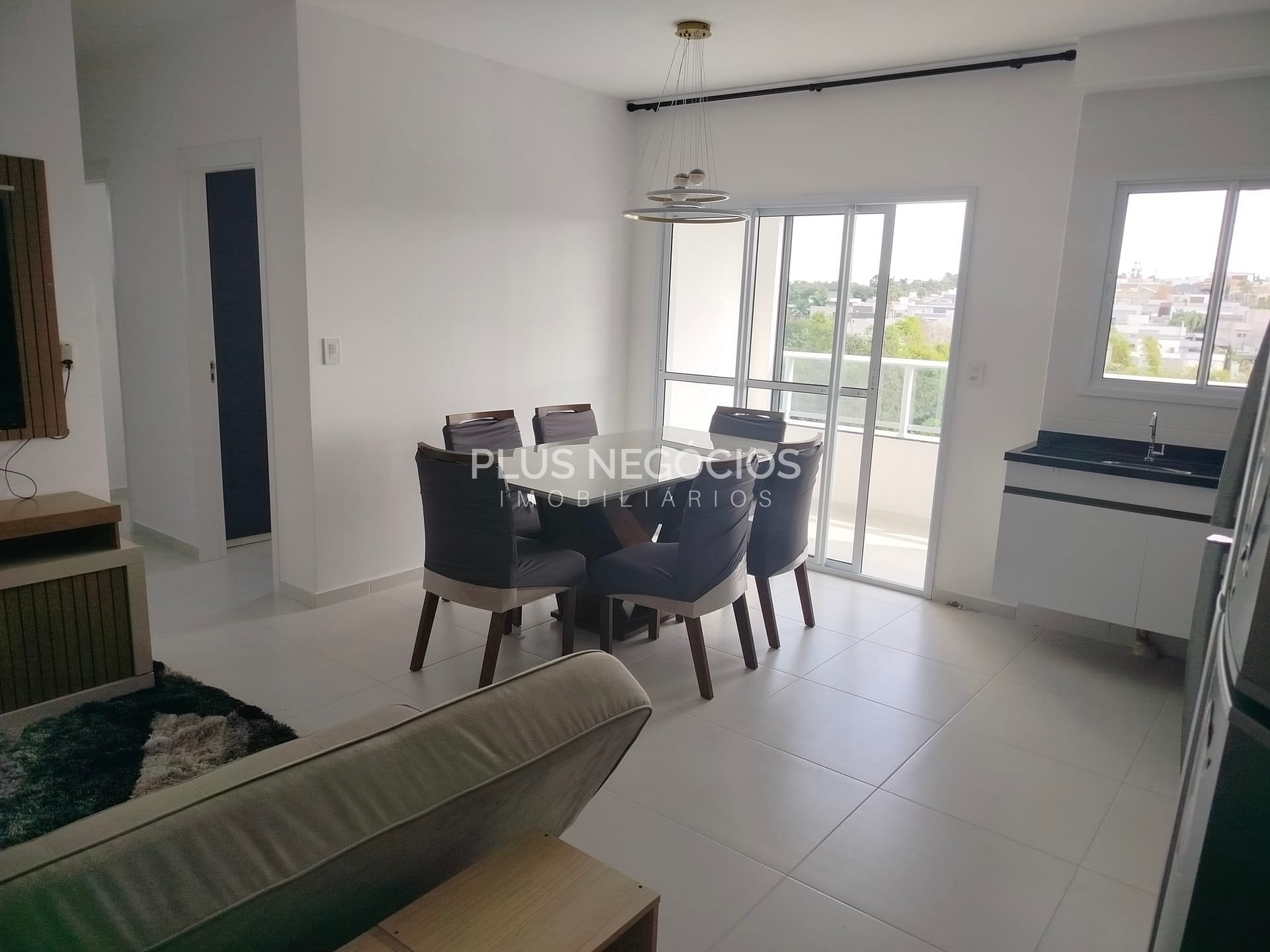 Apartamento à venda com 3 quartos, 73m² - Foto 2