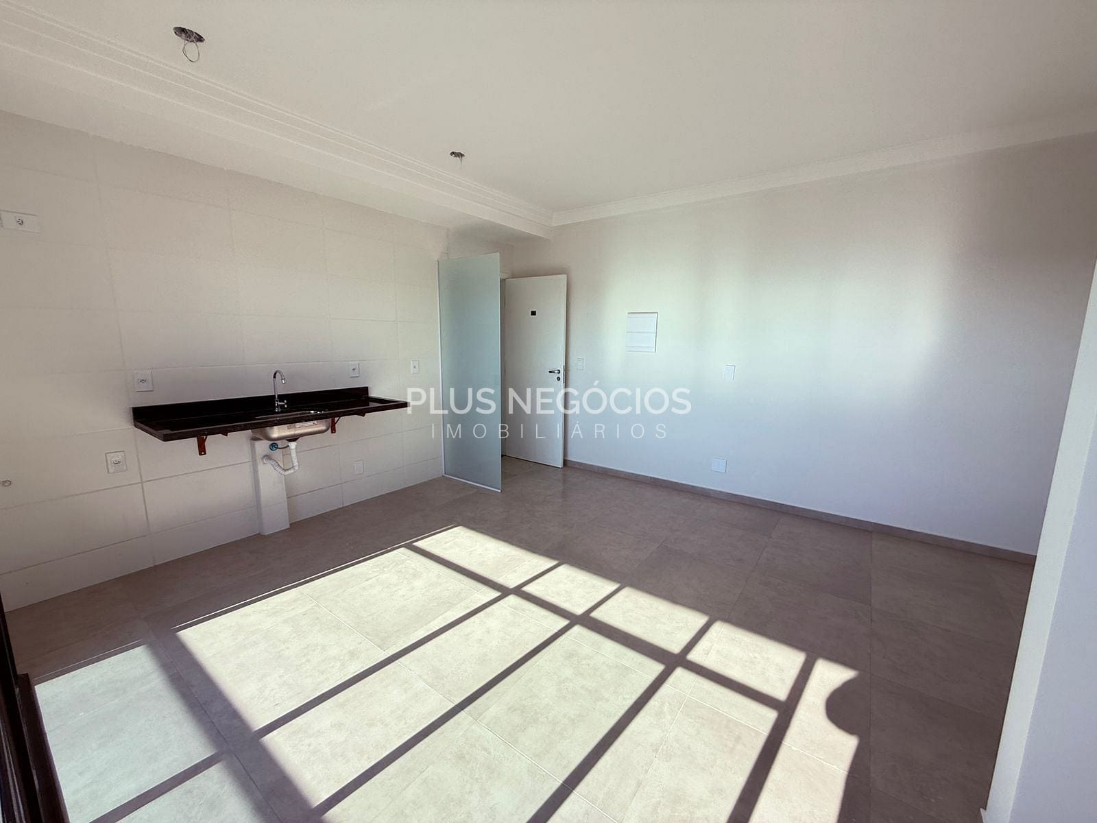 Apartamento à venda com 2 quartos, 67m² - Foto 11