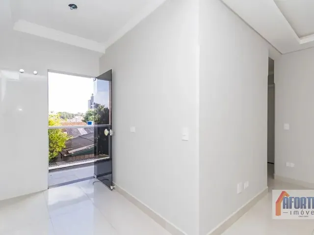Apartamento 3 quartos e 1 banheiro, à venda, no bairro Pinheirinho em Curitiba