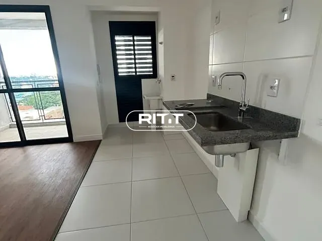 Apartamento 1 quarto e 1 banheiro, à venda, no bairro Taquaral em Campinas