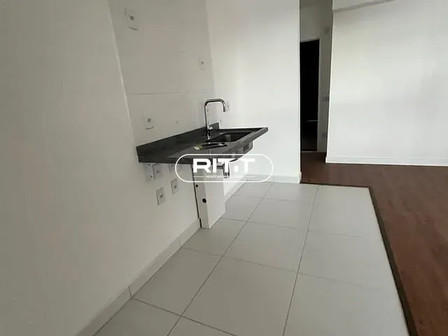 Apartamento 1 quarto e 1 banheiro, à venda, no bairro Taquaral em Campinas