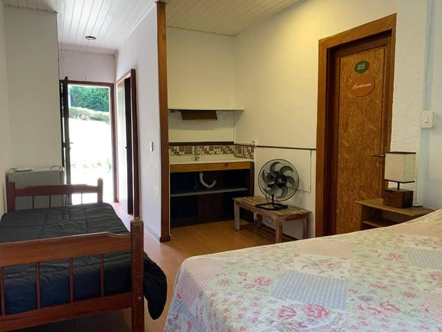 Apartamento 1 quarto e 2 banheiros, para alugar, no bairro Nogueira em Petrópolis