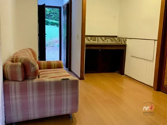 Apartamento 3 quartos e 3 banheiros, para alugar, no bairro Nogueira em Petrópolis