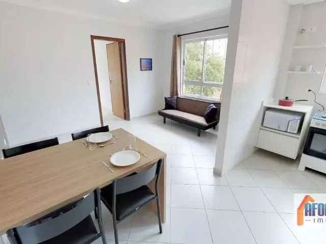 Apartamento 1 quarto e 1 banheiro, à venda, no bairro Centro em Curitiba