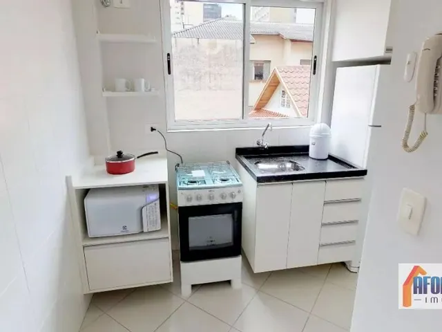 Apartamento 1 quarto e 1 banheiro, à venda, no bairro Centro em Curitiba