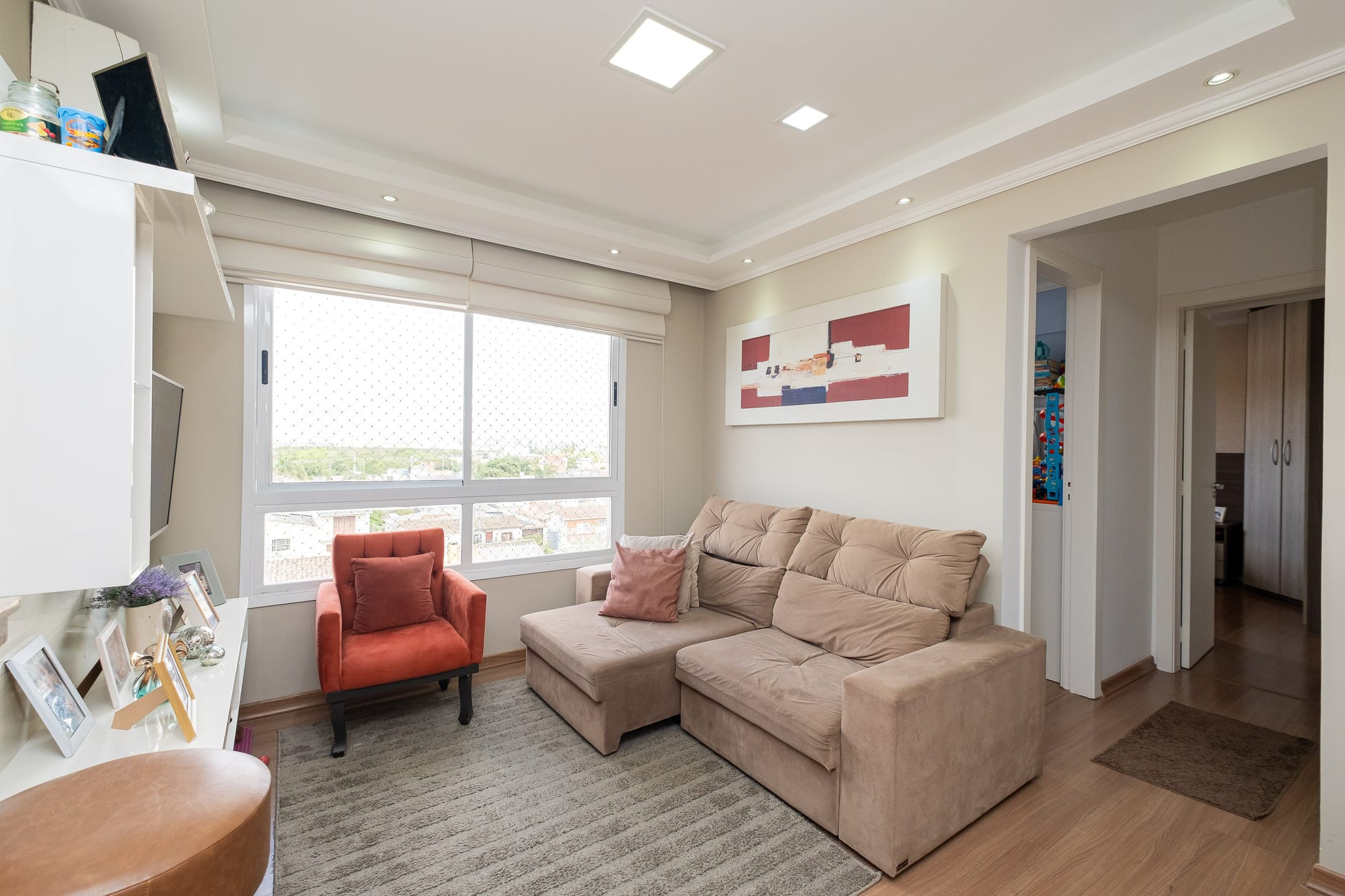 Apartamento à venda no Garden Club House Pelotas, Areal: 54m², 2 quartos, móveis planejados, ótima posição solar e 1 vaga.