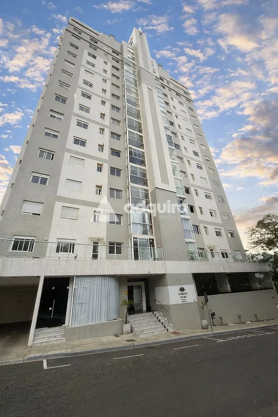 Apartamento, 3 quartos, 122 m² - Foto 1