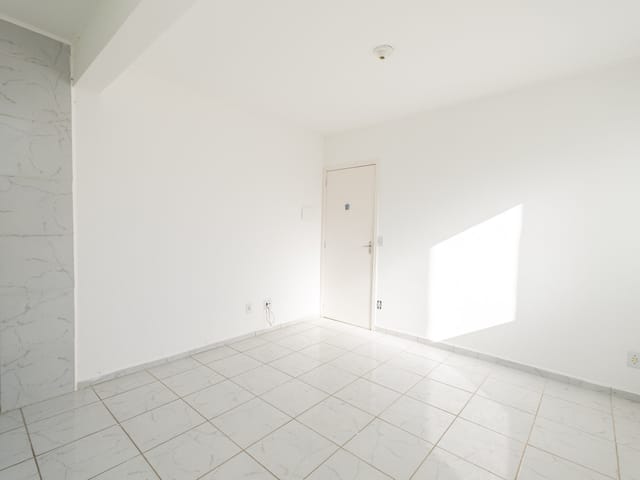 Apartamento 2 quartos e 1 banheiro, para alugar, no bairro Fragata em Pelotas