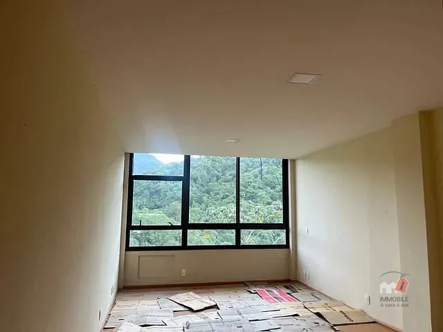Cobertura / Penthouse 3 quartos e 4 banheiros, à venda, no bairro Centro em Petrópolis