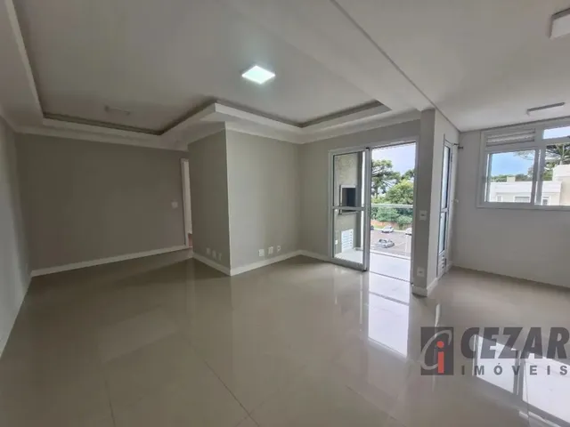 Apartamento 2 quartos e 2 banheiros, para alugar, no bairro Uberaba em Curitiba