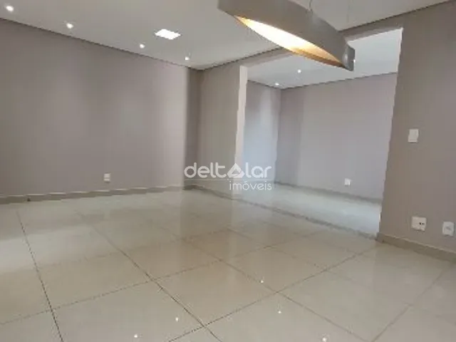 Apartamento com 136m² 3 quartos e 2 banheiros, à venda, no bairro Planalto em Belo Horizonte