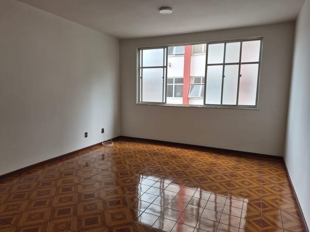 Apartamento 2 quartos e 2 banheiros, à venda, no bairro Centro em Petrópolis