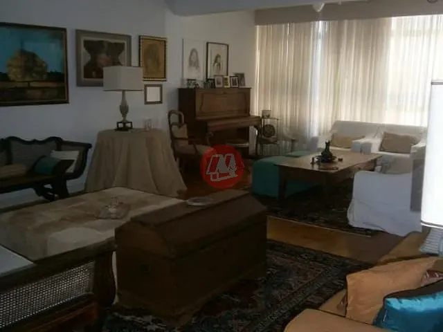 Apartamento 3 quartos e 2 banheiros, à venda, no bairro Independência em Porto Alegre