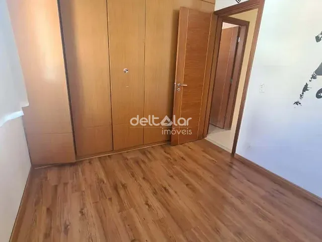 Apartamento 3 quartos e 2 banheiros, à venda, no bairro Castelo em Belo Horizonte