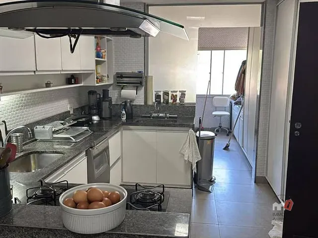 Apartamento à venda, no bairro Valparaíso em Petrópolis