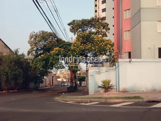 Apartamento com 94m² 3 quartos e 2 banheiros, à venda, no bairro ED. VILLE D'AMPEZZO em Londrina