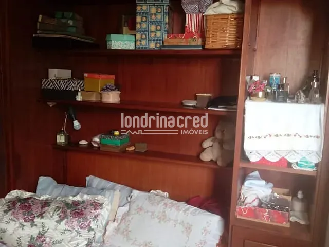Apartamento com 94m² 3 quartos e 2 banheiros, à venda, no bairro ED. VILLE D'AMPEZZO em Londrina