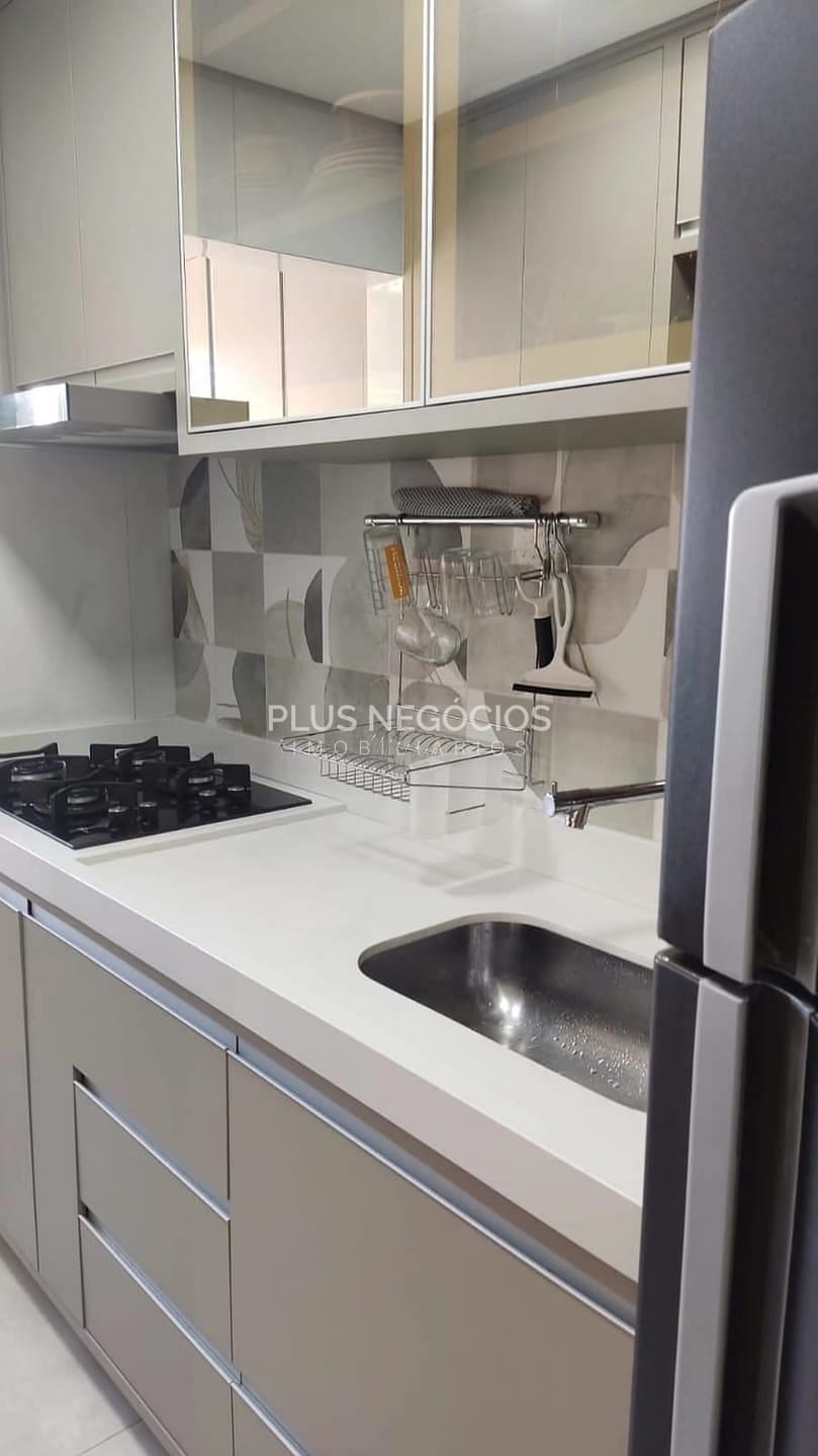 Apartamento à venda com 2 quartos, 62m² - Foto 2
