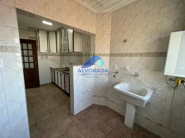 Apartamento 2 quartos e 2 banheiros, para alugar, no bairro Jardim das Indústrias em São José dos Campos