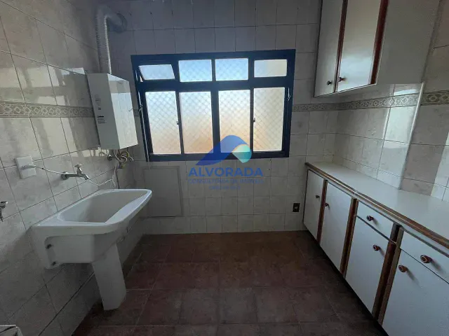 Apartamento 2 quartos e 2 banheiros, para alugar, no bairro Jardim das Indústrias em São José dos Campos