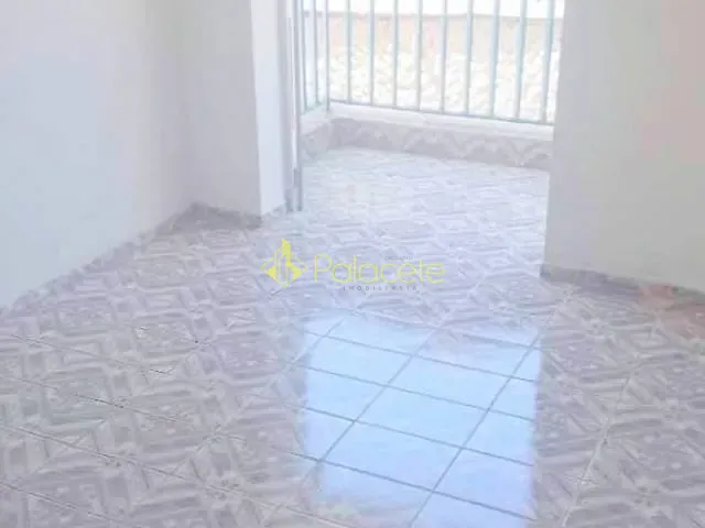 Apartamento com 117m² 2 quartos e 1 banheiro, à venda, no bairro São Roque em Aparecida