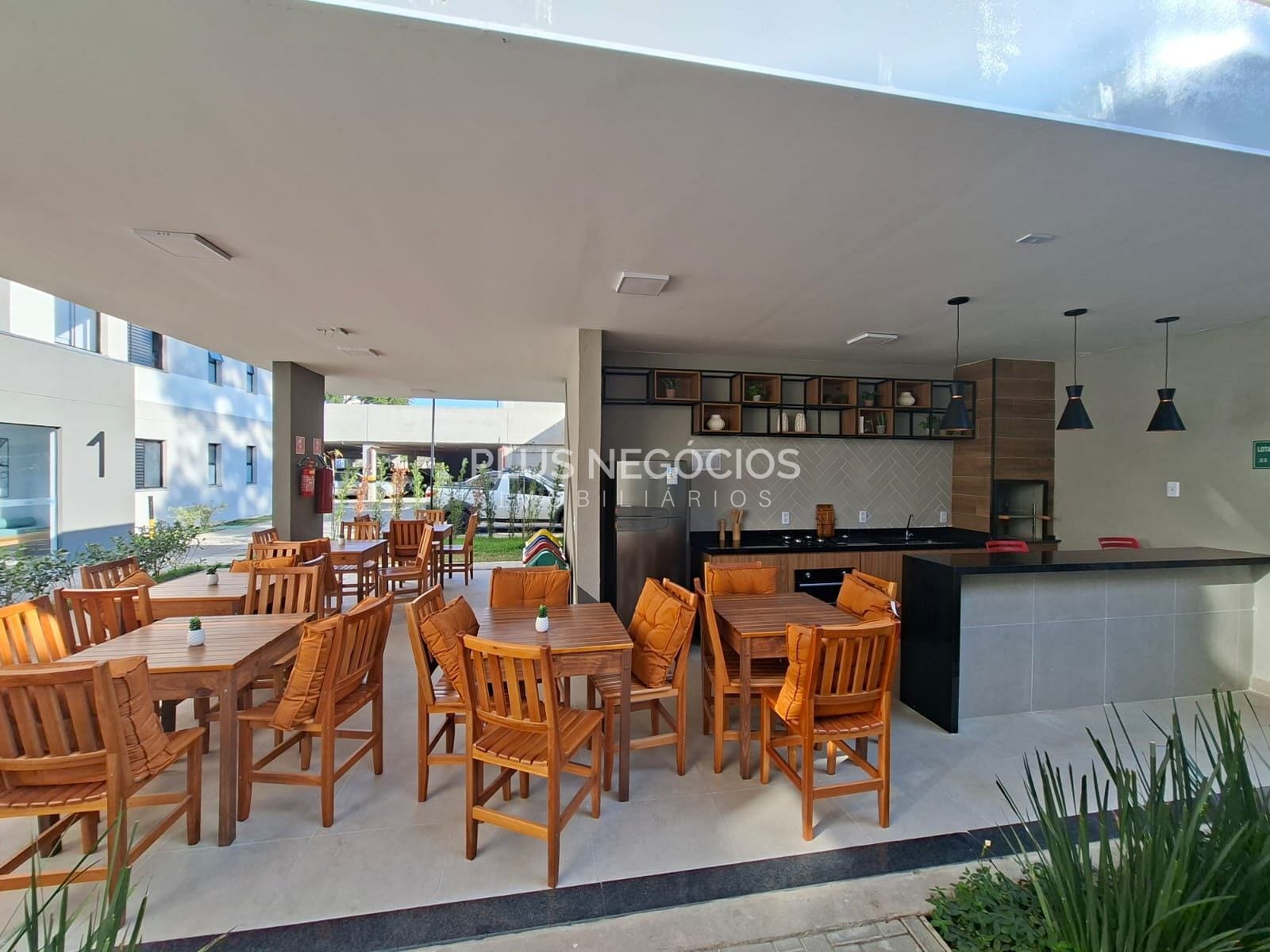 Apartamento à venda com 2 quartos, 65m² - Foto 1