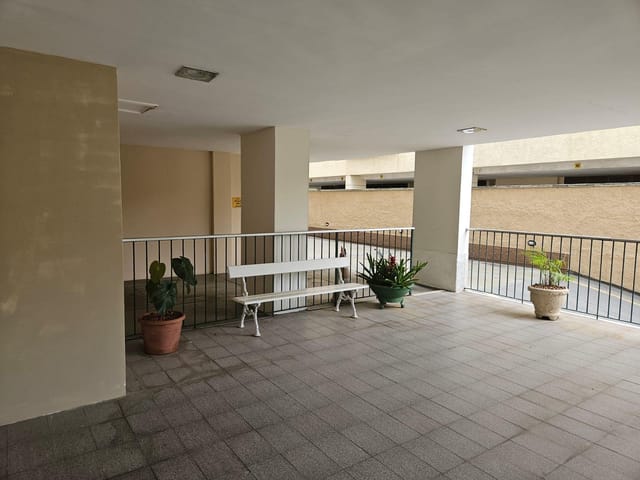 Apartamento 2 quartos e 1 banheiro, para alugar, no bairro Centro em Petrópolis