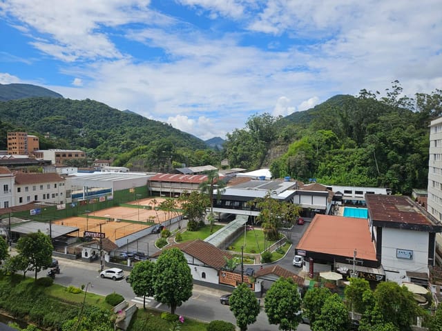 Apartamento 2 quartos e 1 banheiro, para alugar, no bairro Centro em Petrópolis