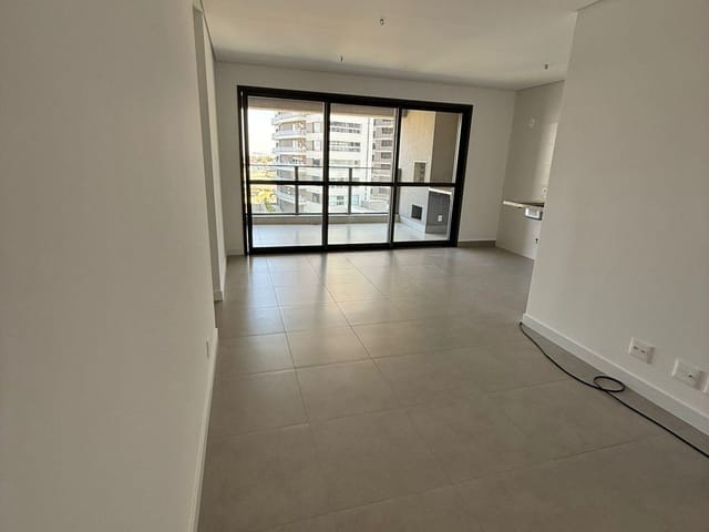 Apartamento 3 quartos e 3 banheiros, à venda, no bairro Guanabara Parque Boulevard em Londrina
