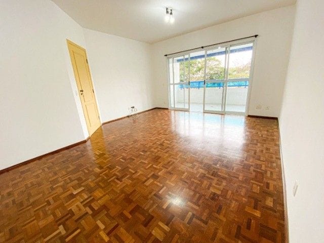 Foto do Apartamento - Apartamento com 3 dormitórios para alugar, 127 m² por R$ 1.900,00/mês - Bosque dos Eucaliptos - São José dos Campos/SP | INDEPENDENCE NEGOCIOS IMOBILIARIOS LTDA