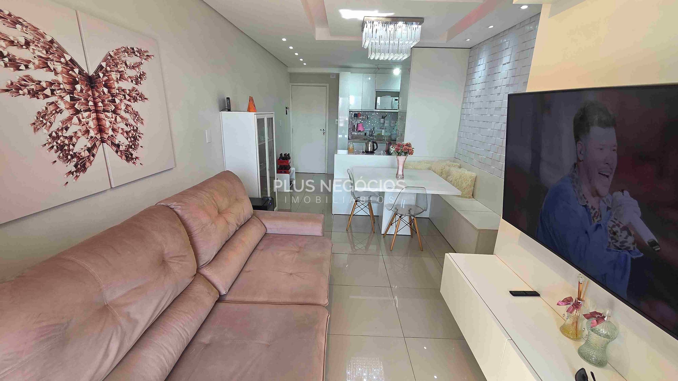 Apartamento à venda e aluguel com 3 quartos, 79m² - Foto 1
