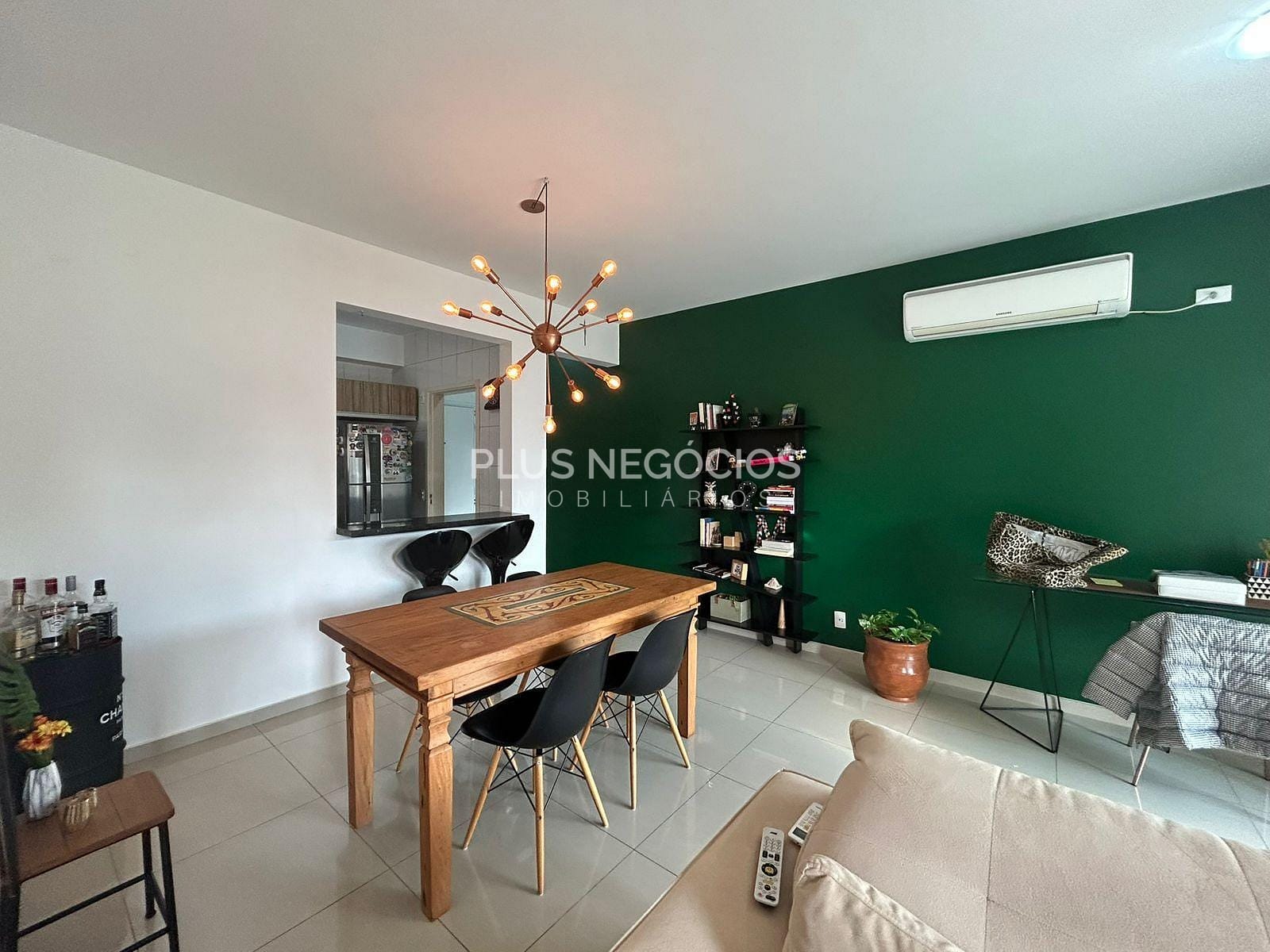Apartamento para alugar com 2 quartos, 76m² - Foto 1