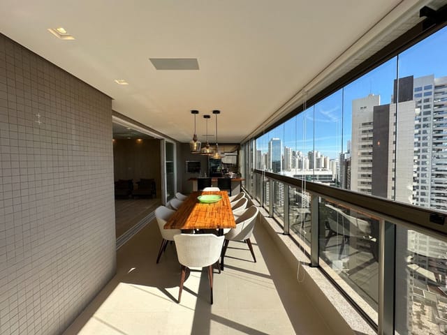 Apartamento 3 quartos e 4 banheiros, à venda, no bairro Gleba Palhano em Londrina