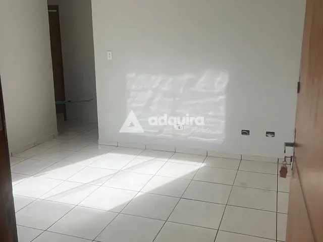 Apartamento 3 quartos e 1 banheiro, para alugar, no bairro Uvaranas em Ponta Grossa