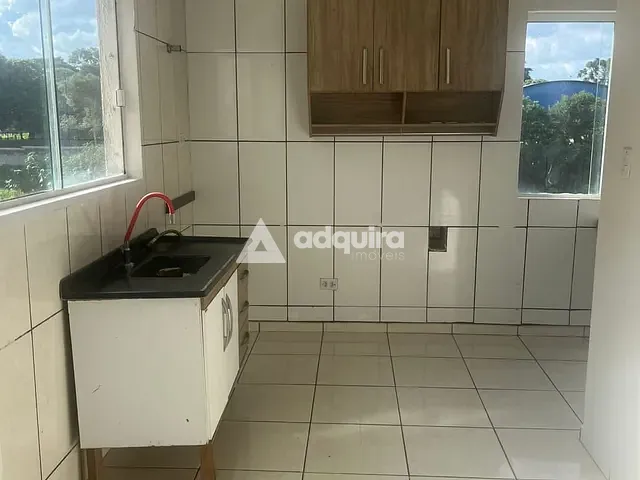Apartamento 3 quartos e 1 banheiro, para alugar, no bairro Uvaranas em Ponta Grossa