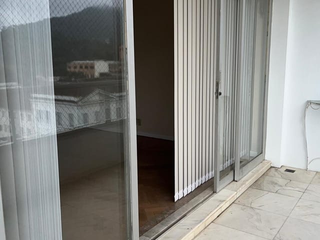 Apartamento à venda, no bairro Centro em Petrópolis