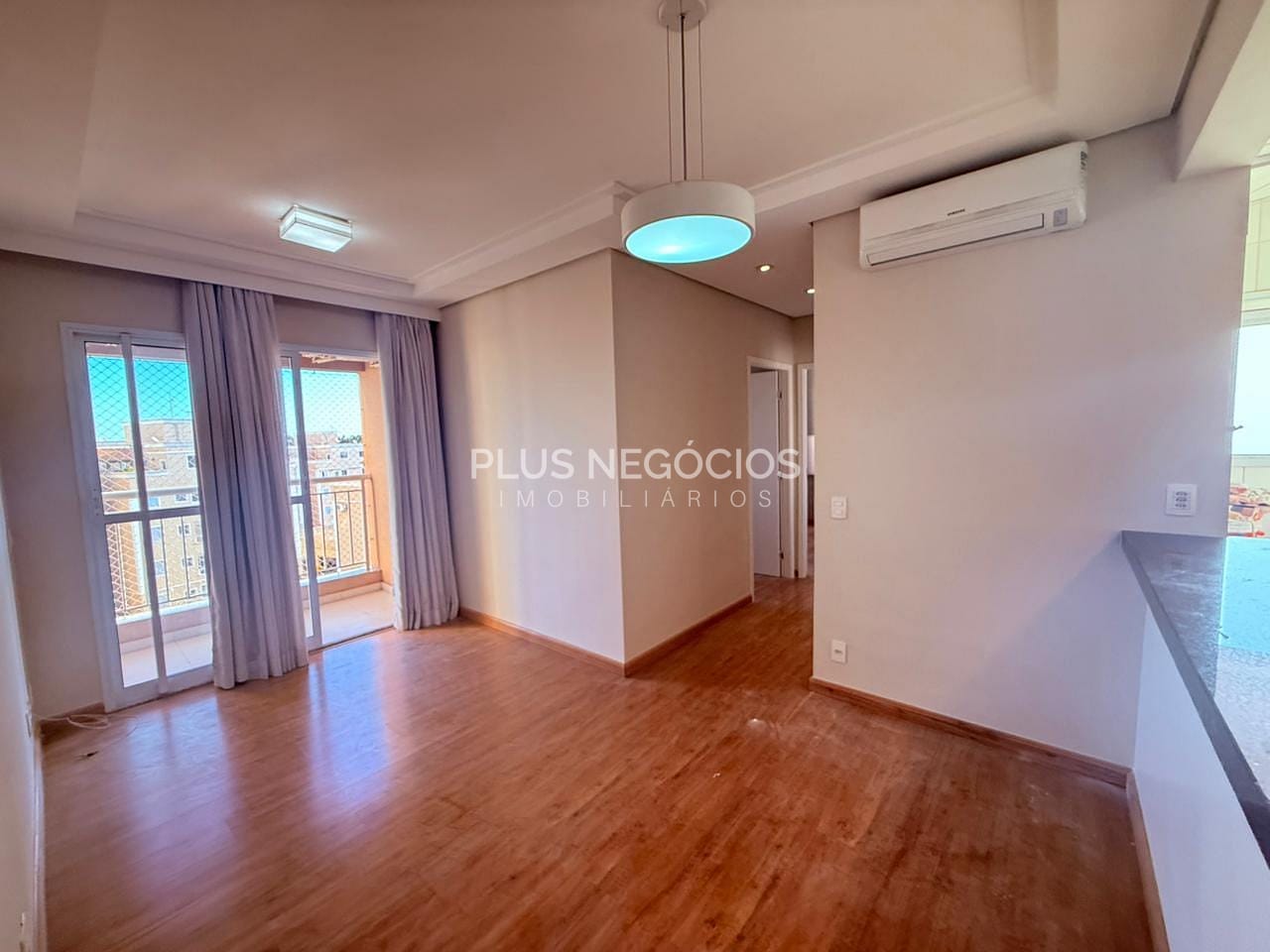 Apartamento à venda e aluguel com 2 quartos, 54m² - Foto 2
