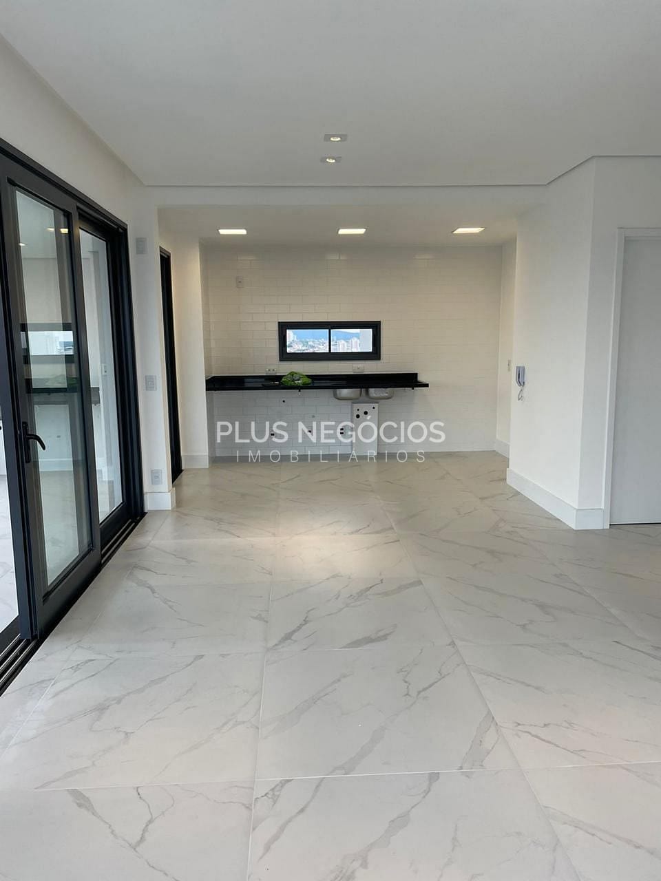 Apartamento à venda com 3 quartos, 155m² - Foto 7