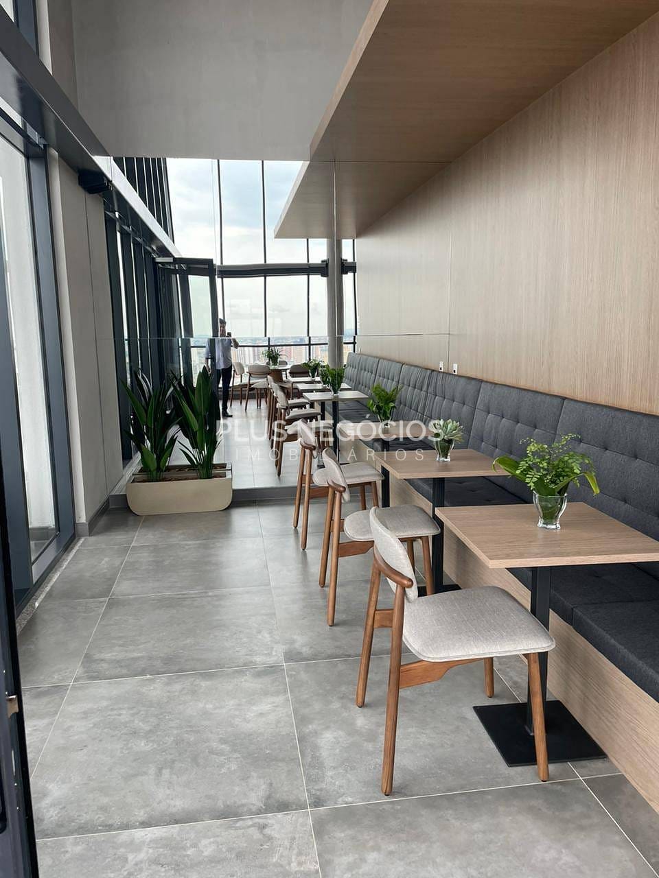 Apartamento à venda com 3 quartos, 155m² - Foto 9