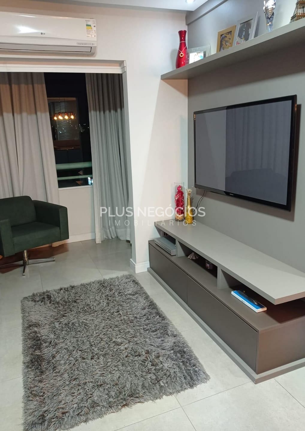 Apartamento à venda com 3 quartos, 80m² - Foto 3