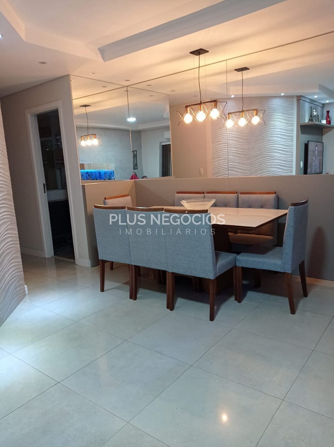 Apartamento à venda com 3 quartos, 80m² - Foto 1