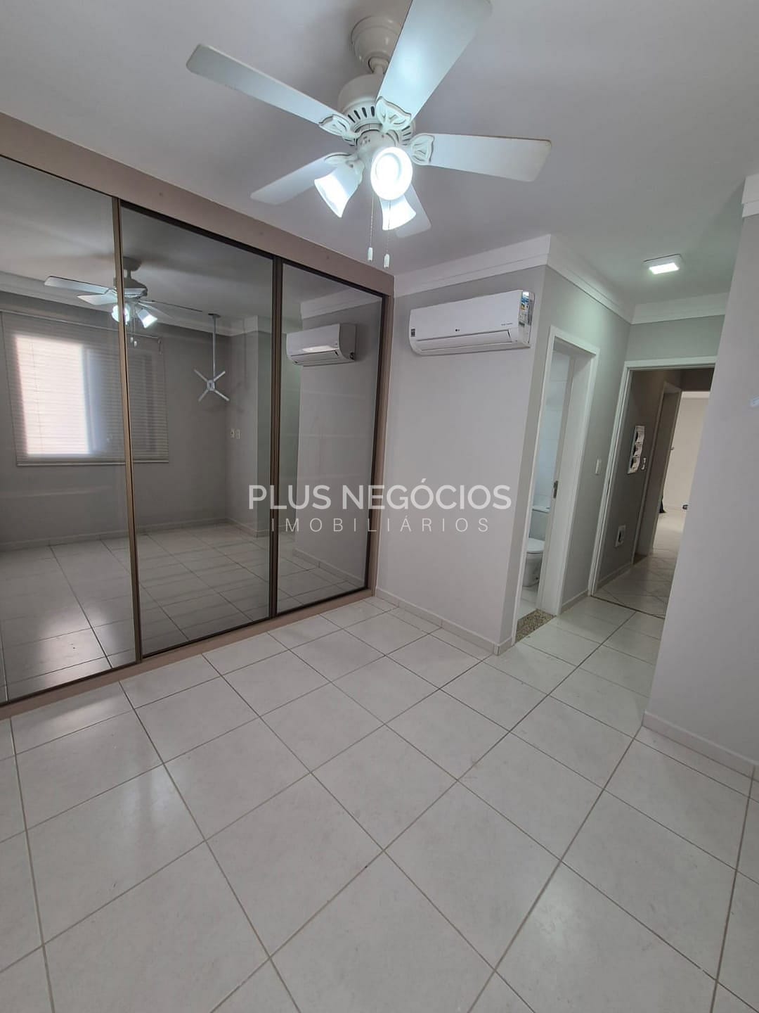Apartamento à venda e aluguel com 3 quartos, 90m² - Foto 4