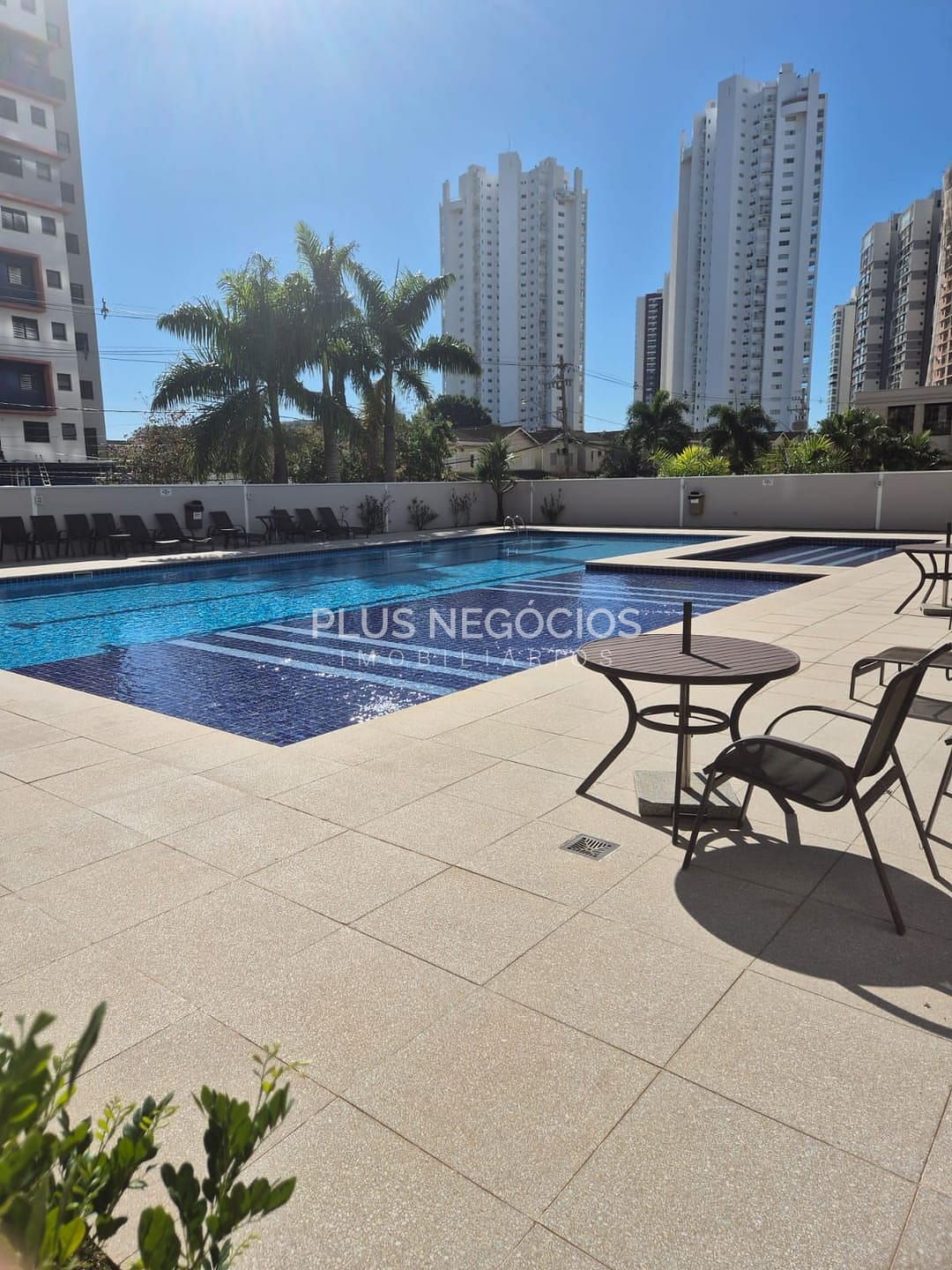 Apartamento à venda e aluguel com 3 quartos, 90m² - Foto 2