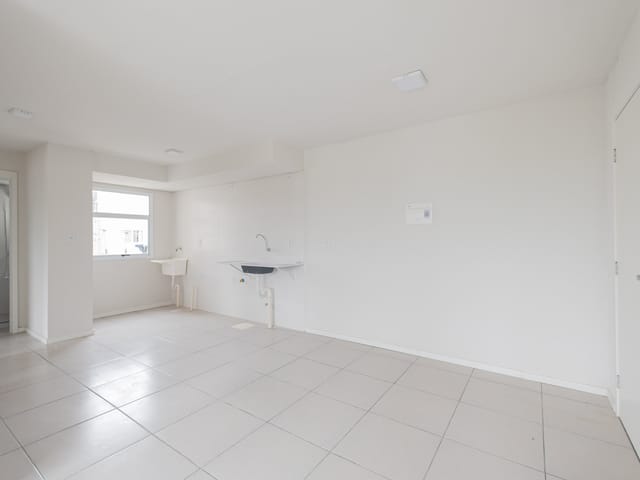 Apartamento 2 quartos e 1 banheiro, para alugar, no bairro Areal em Pelotas