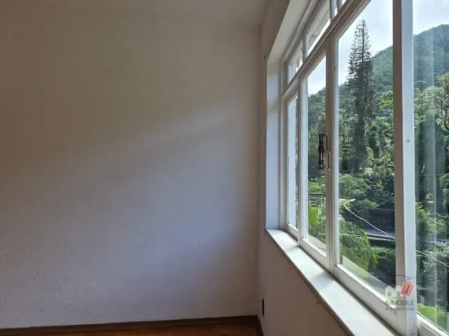 Apartamento 1 quarto e 1 banheiro, à venda, no bairro Centro em Petrópolis