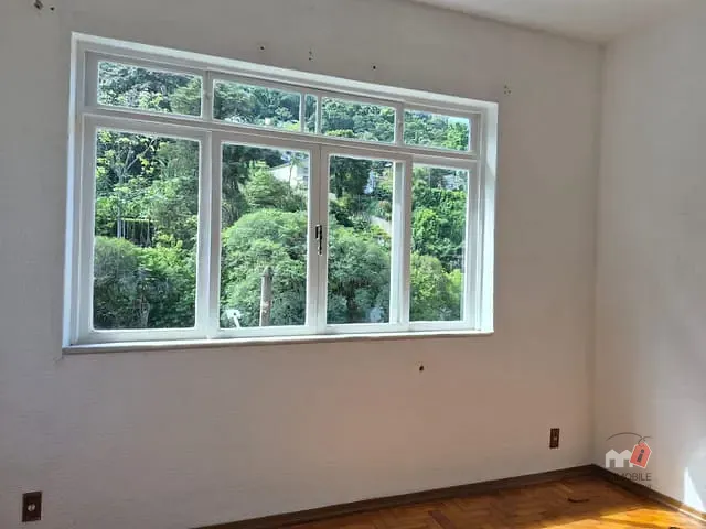 Apartamento 1 quarto e 1 banheiro, à venda, no bairro Centro em Petrópolis