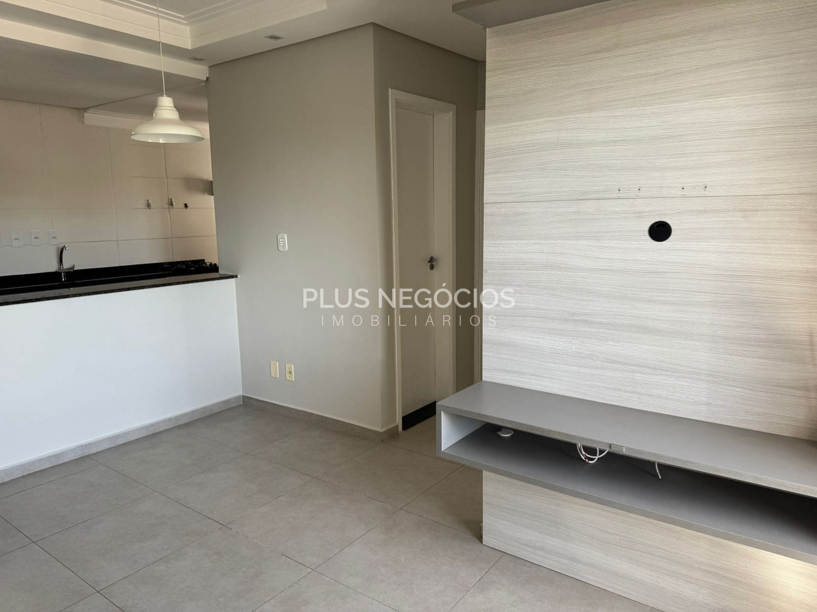 Apartamento para alugar com 2 quartos, 57m² - Foto 2
