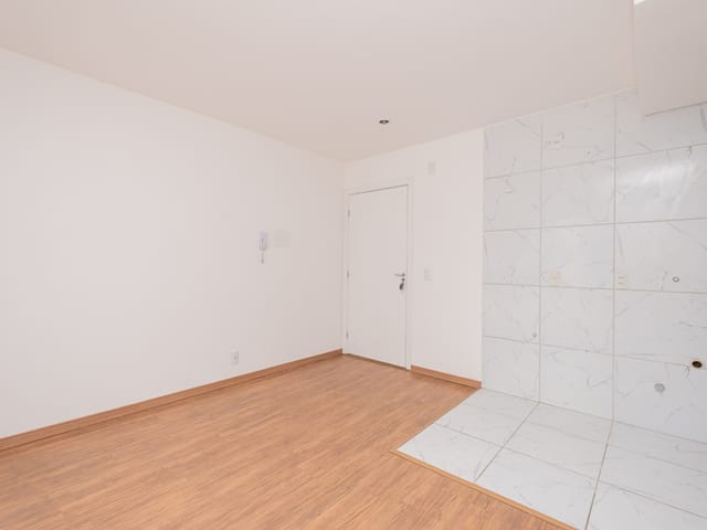 Foto do Apartamento - Apartamento de 2 dormitórios disponível para locação nas Três Vendas em Pelotas RS, próximo à Dom Joaquim, com ótima localização e conforto | UP Imóveis