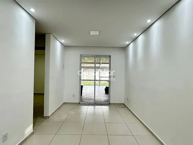 Apartamento com 69m² 2 quartos e 1 banheiro, para alugar, no bairro Minaslândia (P Maio) em Belo Horizonte